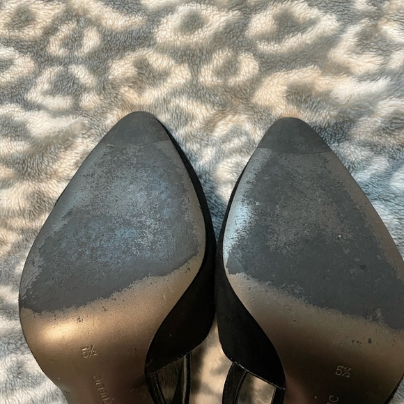 Banana Republic suede pump - Picture 7 of 8